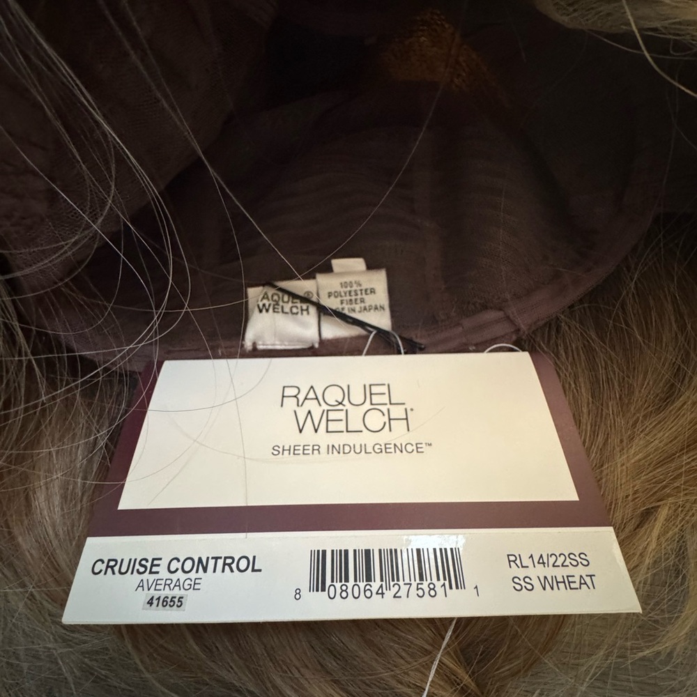 Raquel Welch Shaded Wheat Cruise Control Women's Wig - Picture 4 of 5
